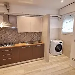 Via Salsa - Comodo Easy To Venice * Местре