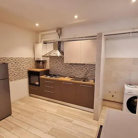 Via Salsa - Comodo Easy To Venice